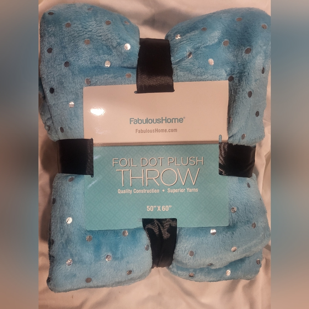 50x60 Blue Plush Throw by Fabulous Home New With Tag
